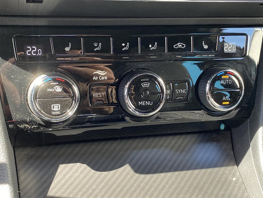 Škoda Superb III 2.0 TDi SportLine