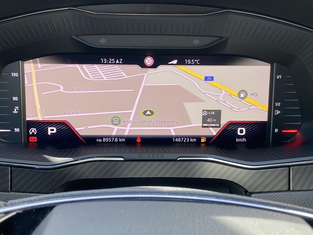 Škoda Superb III 2.0 TDi SportLine