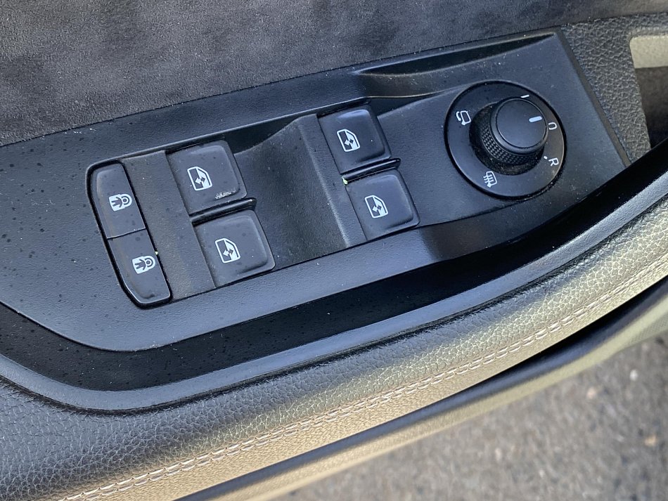 Škoda Superb III 2.0 TDi SportLine