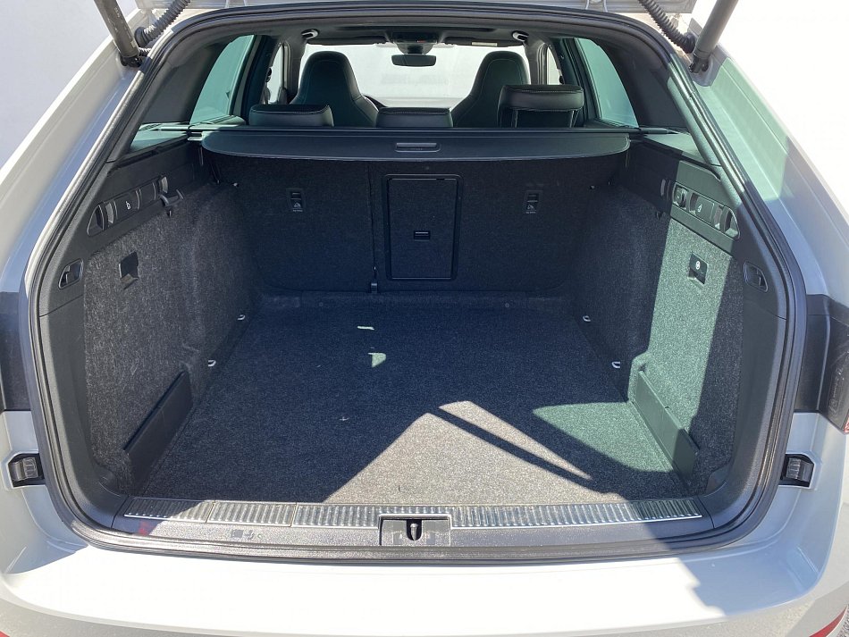 Škoda Superb III 2.0 TDi SportLine