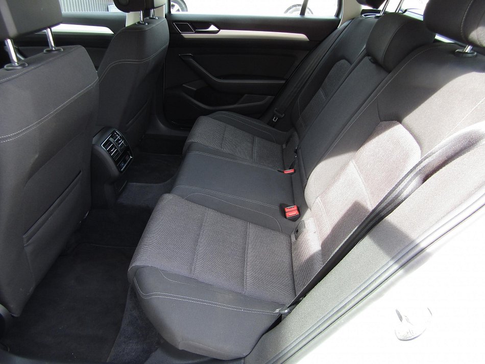 Volkswagen Passat 1.6 TDi Comfortline