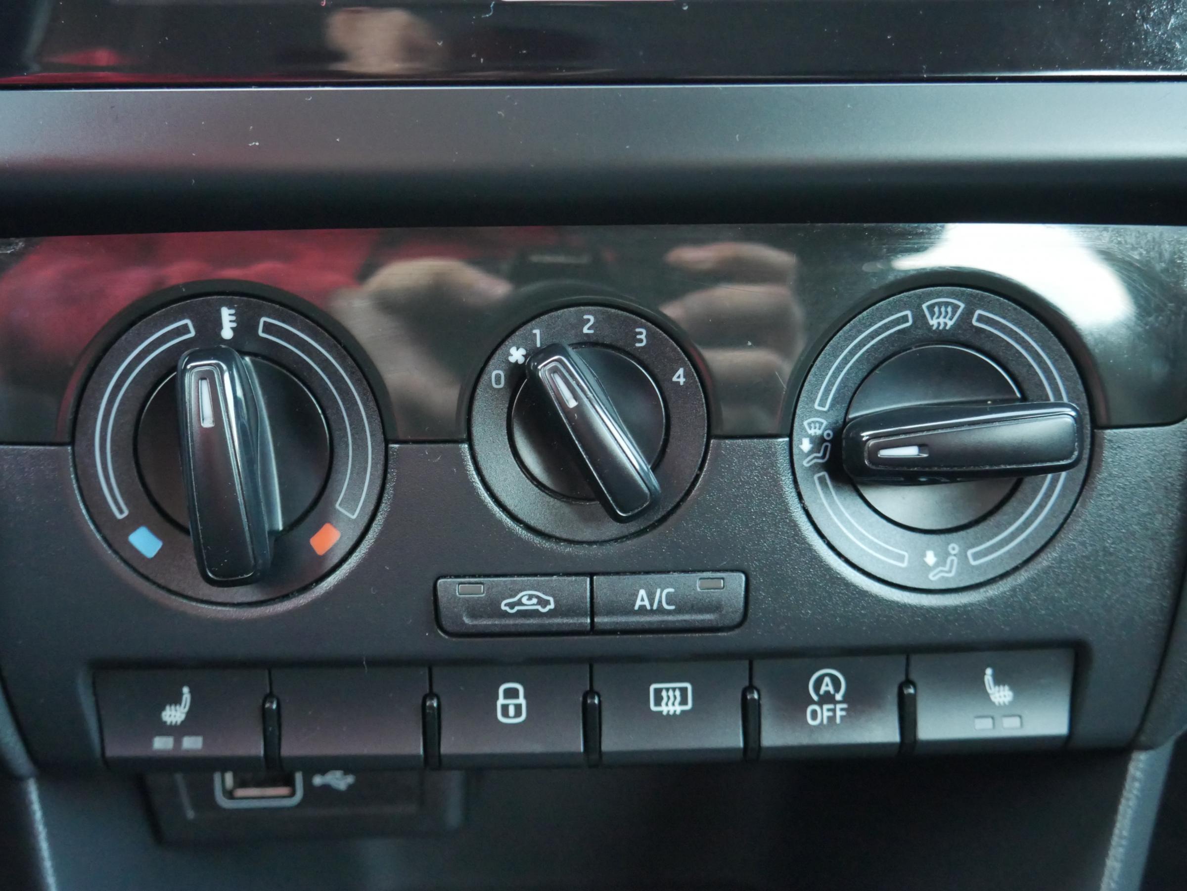 Škoda Rapid, 2018 - pohled č. 14