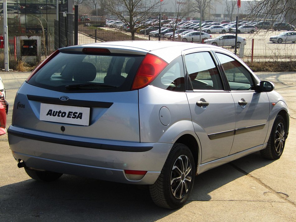Ford Focus 1.6i 