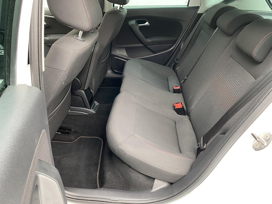 Volkswagen Polo 1.2 TSi Sound