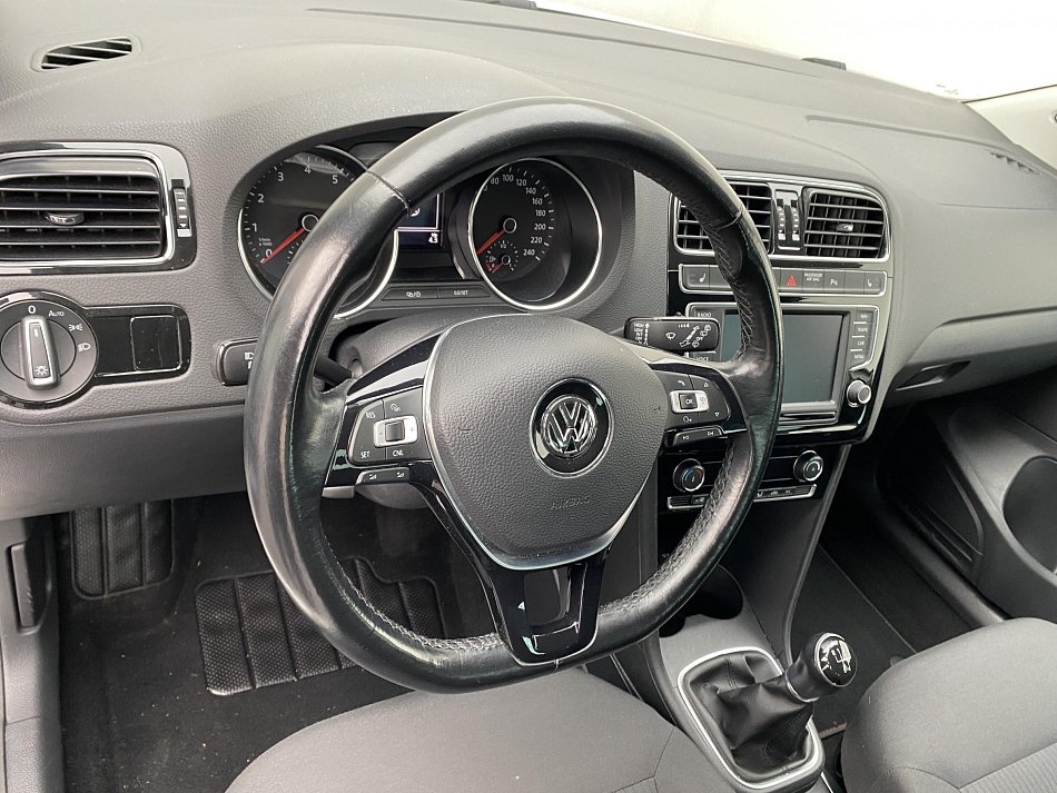 Volkswagen Polo 1.2 TSi Sound
