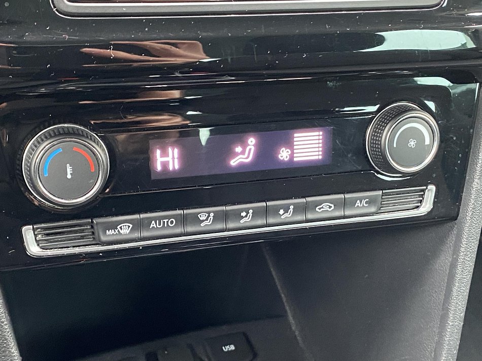 Volkswagen Polo 1.2 TSi Sound