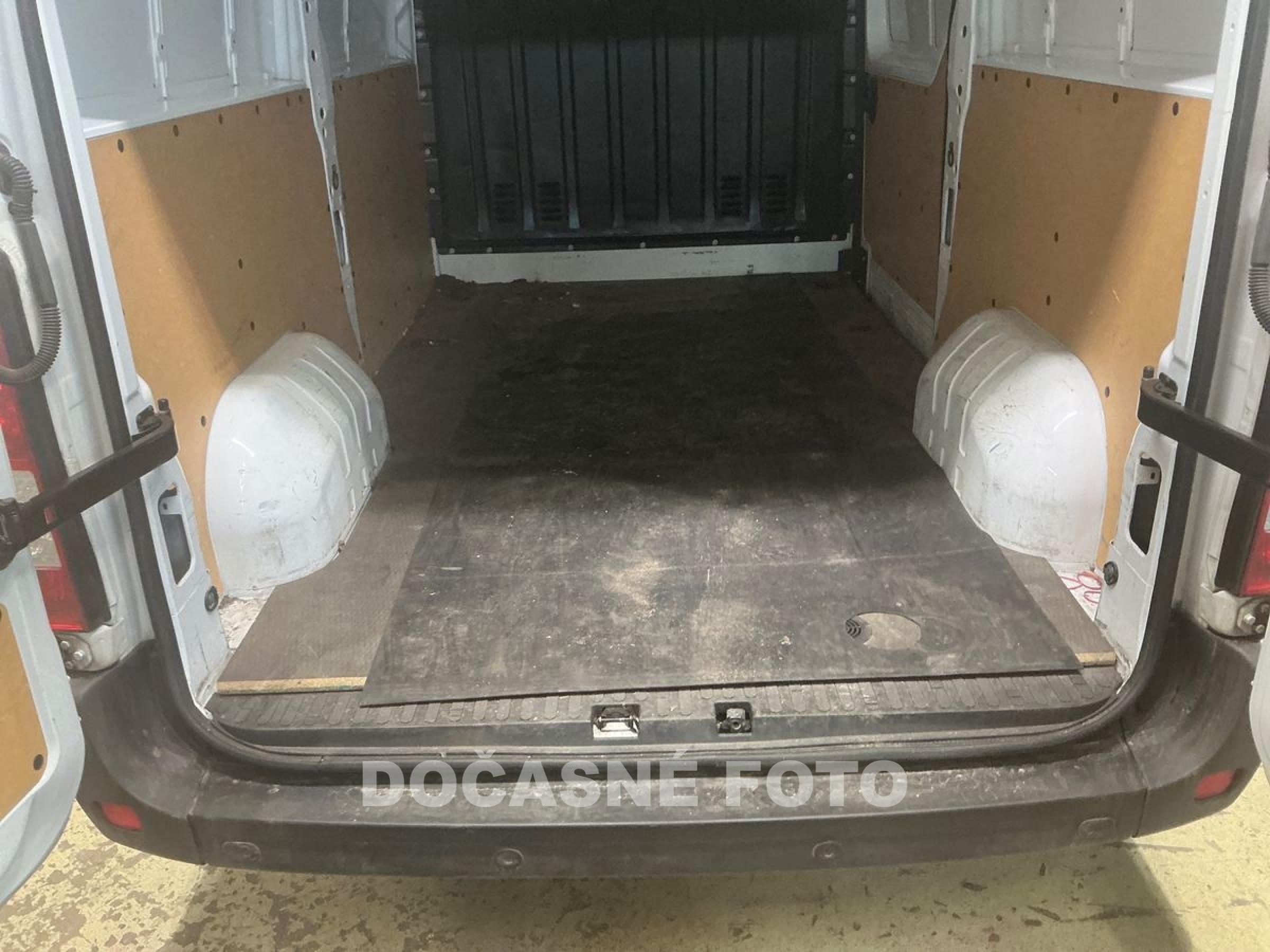 Renault Master, 2024 - pohled č. 8