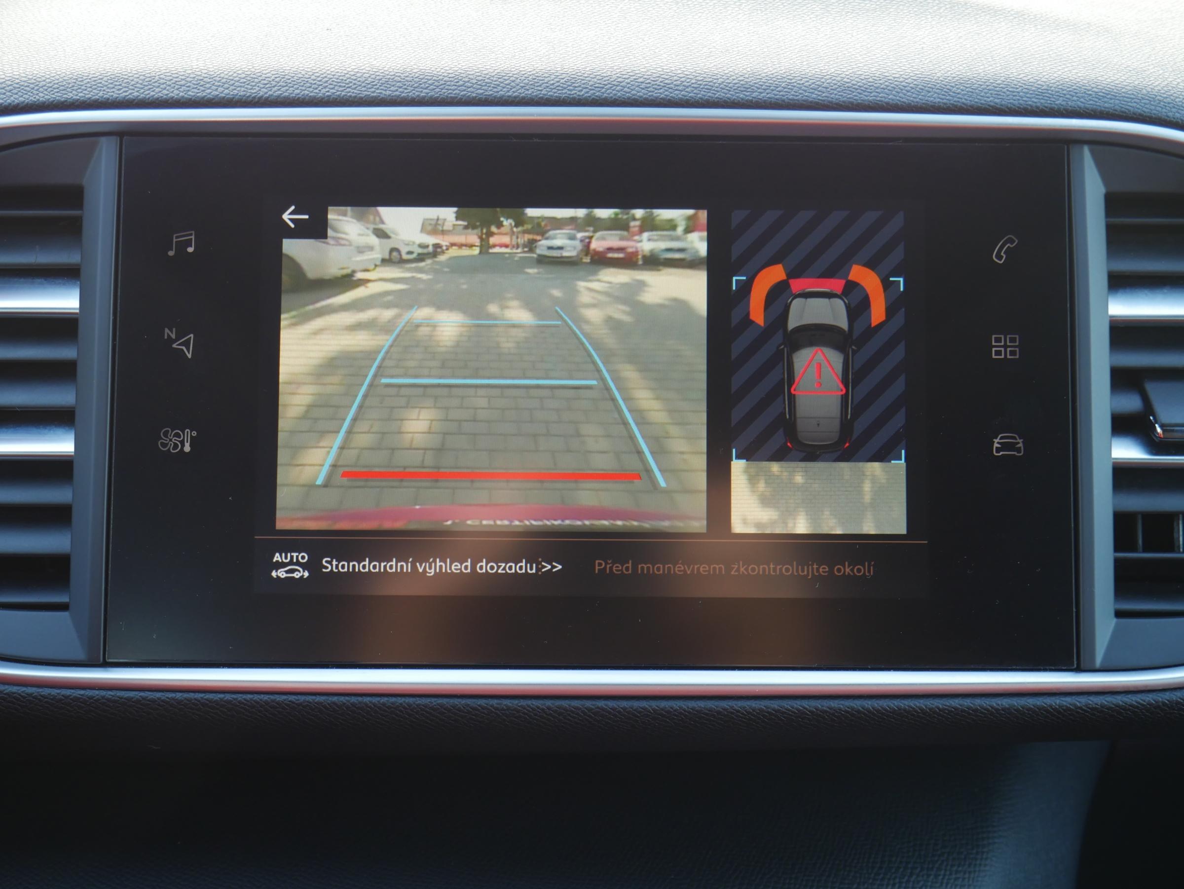 Peugeot 308, 2019 - pohled č. 15