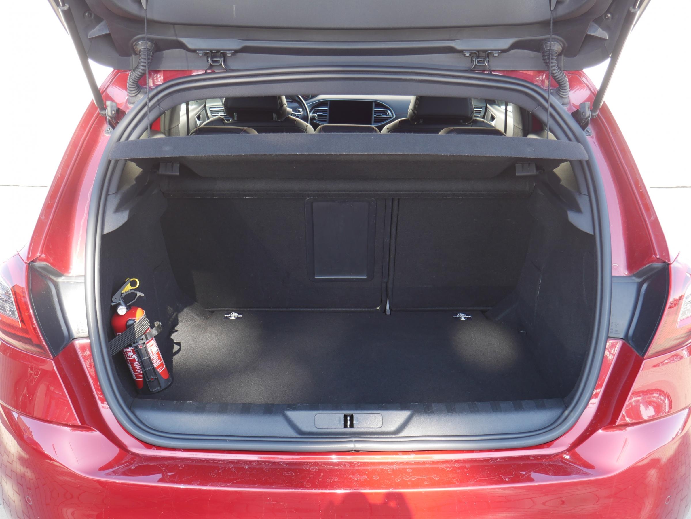 Peugeot 308, 2019 - pohled č. 7