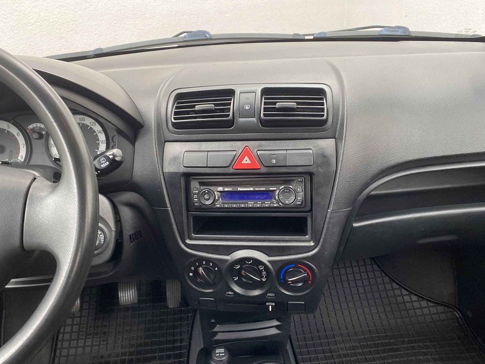 Kia Picanto 1.0i 
