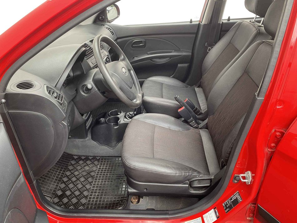 Kia Picanto 1.0i 