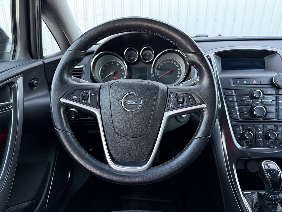 Opel Astra 1.6 T Cosmo