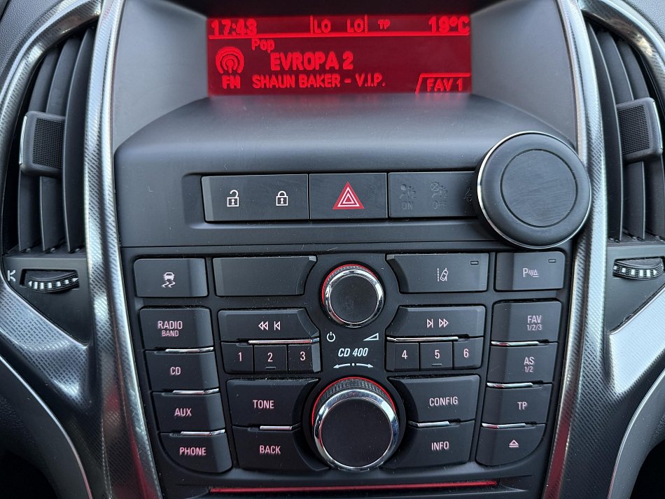 Opel Astra 1.6 T Cosmo