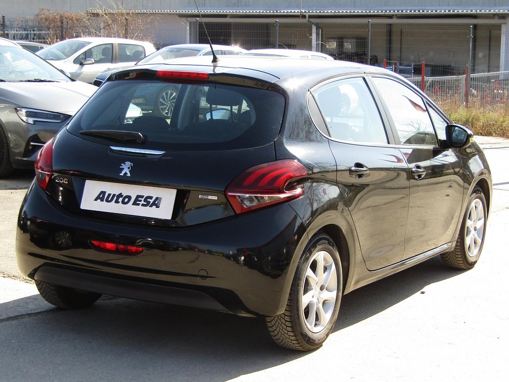 Peugeot 208 1.2 PT Active