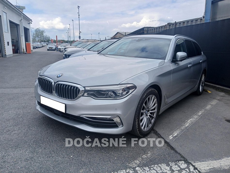 BMW Řada 5 3.0d LuxuryLine 530d xDrive