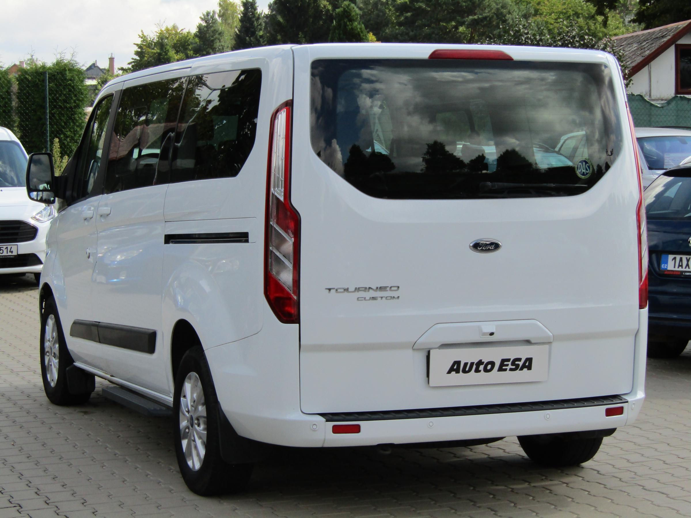 Ford Tourneo Custom, 2019 - pohled č. 4