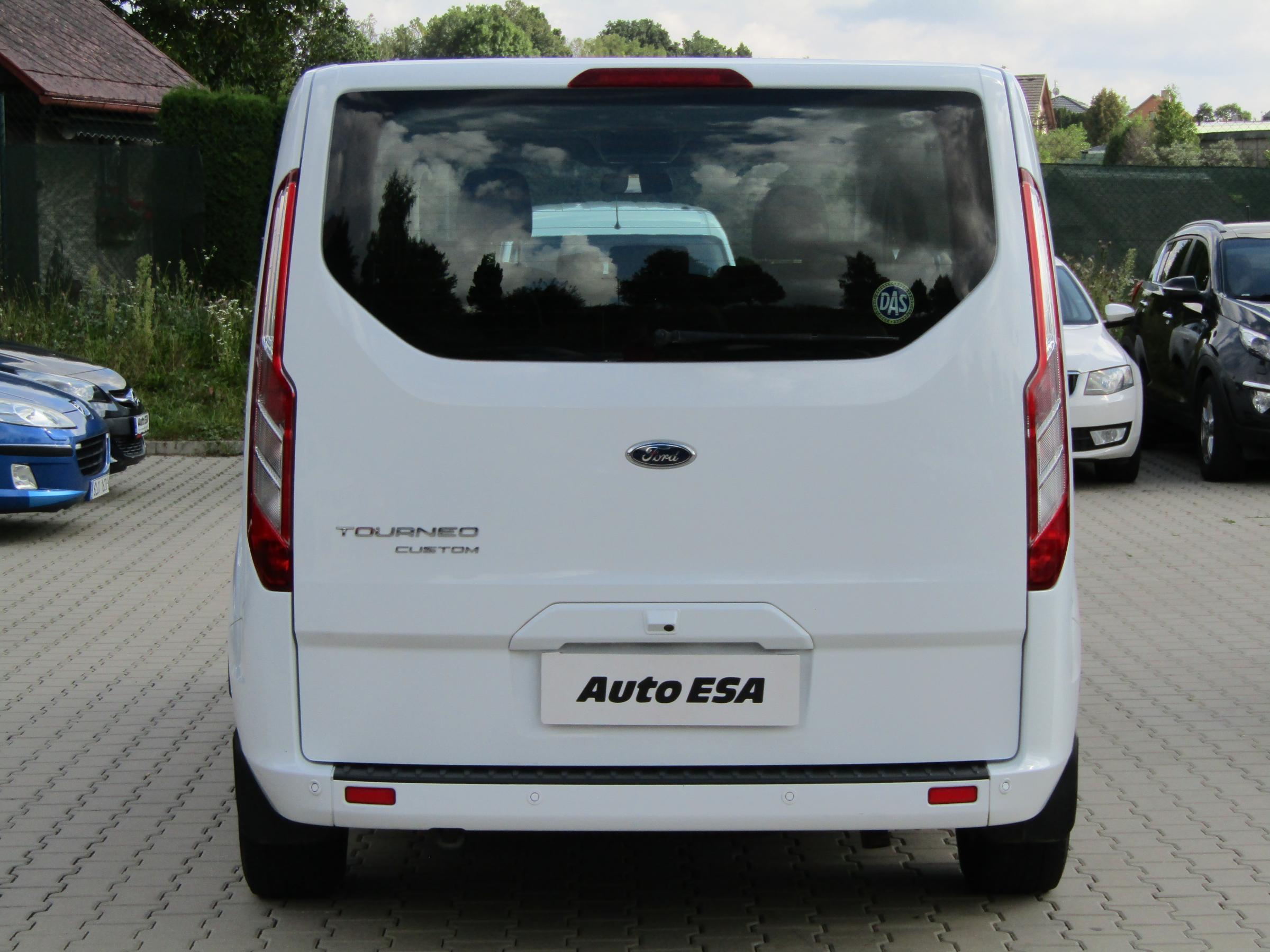 Ford Tourneo Custom, 2019 - pohled č. 5