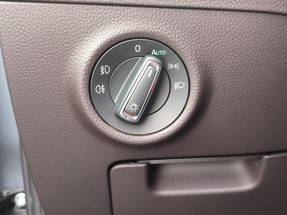 Škoda Superb III 2.0 TDi L&K