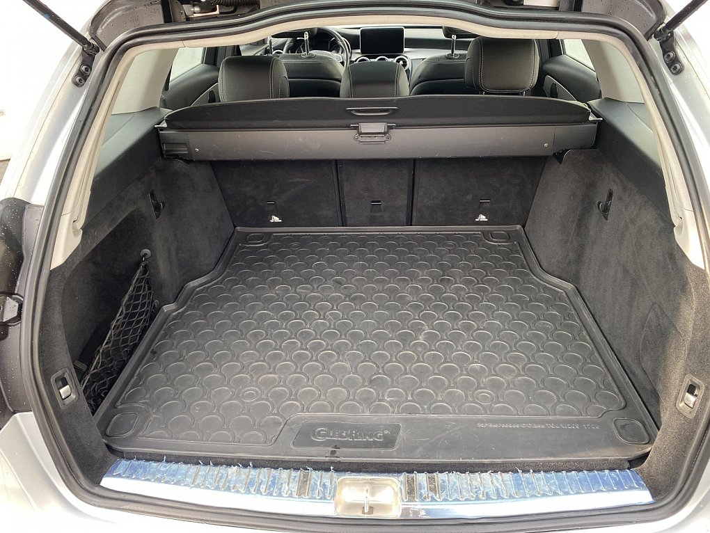 Mercedes-Benz Třída C 2.2CDi 