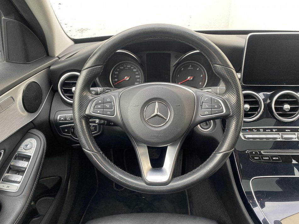 Mercedes-Benz Třída C 2.2CDi 