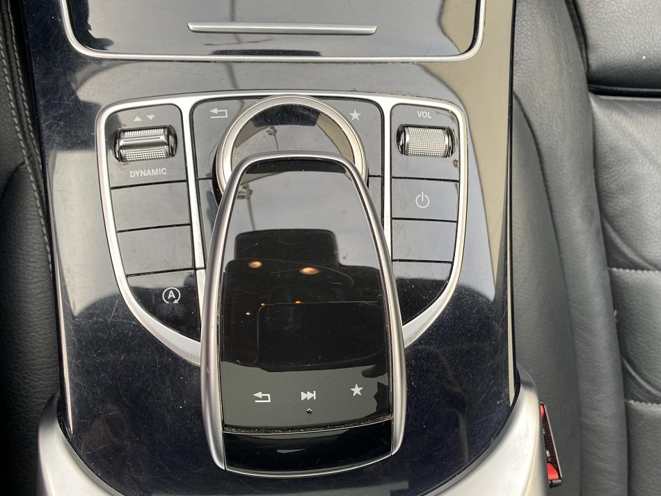 Mercedes-Benz Třída C 2.2CDi 