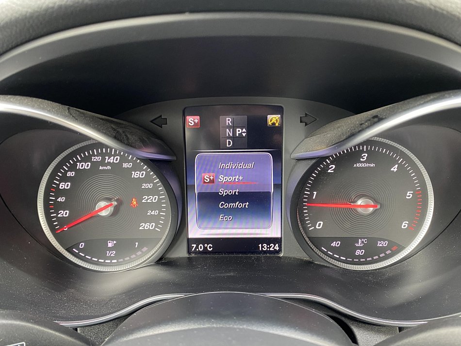 Mercedes-Benz Třída C 2.2CDi 