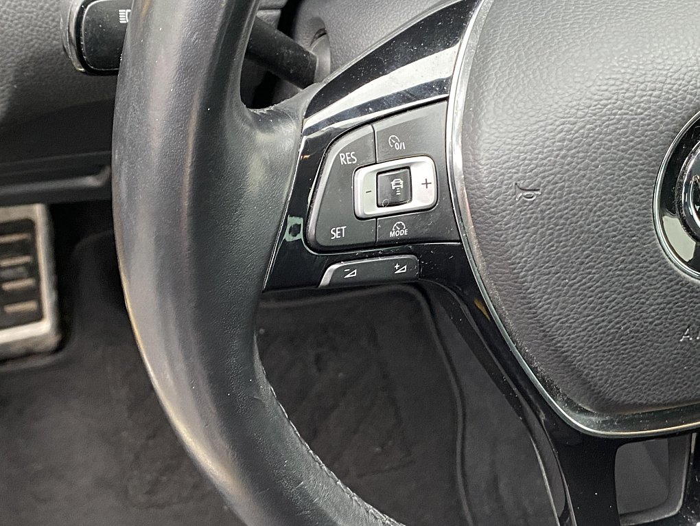 Volkswagen Golf 1.5 TSi Sound