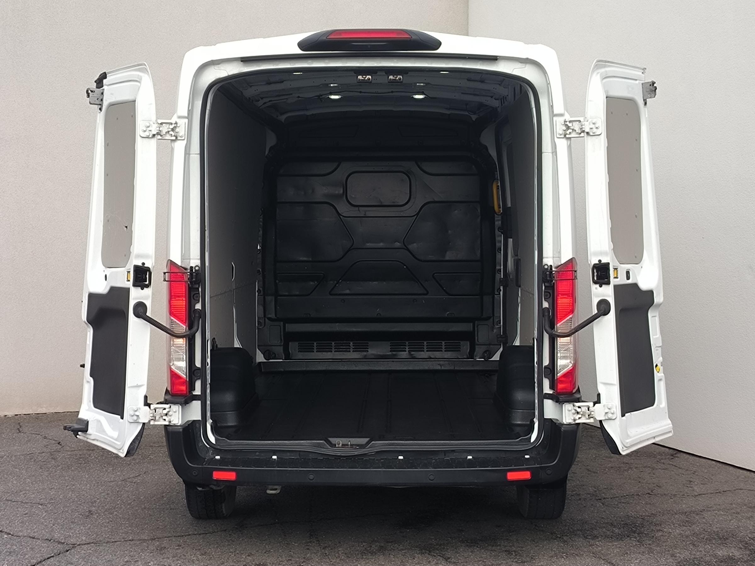 Ford Transit, 2022 - pohled č. 7