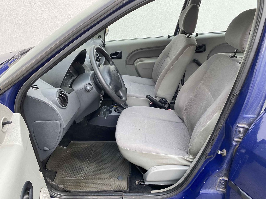 Dacia Logan 1.4i 