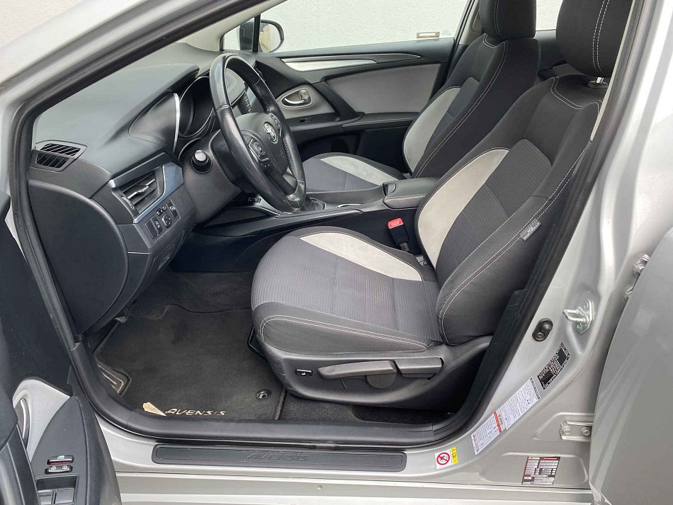 Toyota Avensis 2.0D-4D 