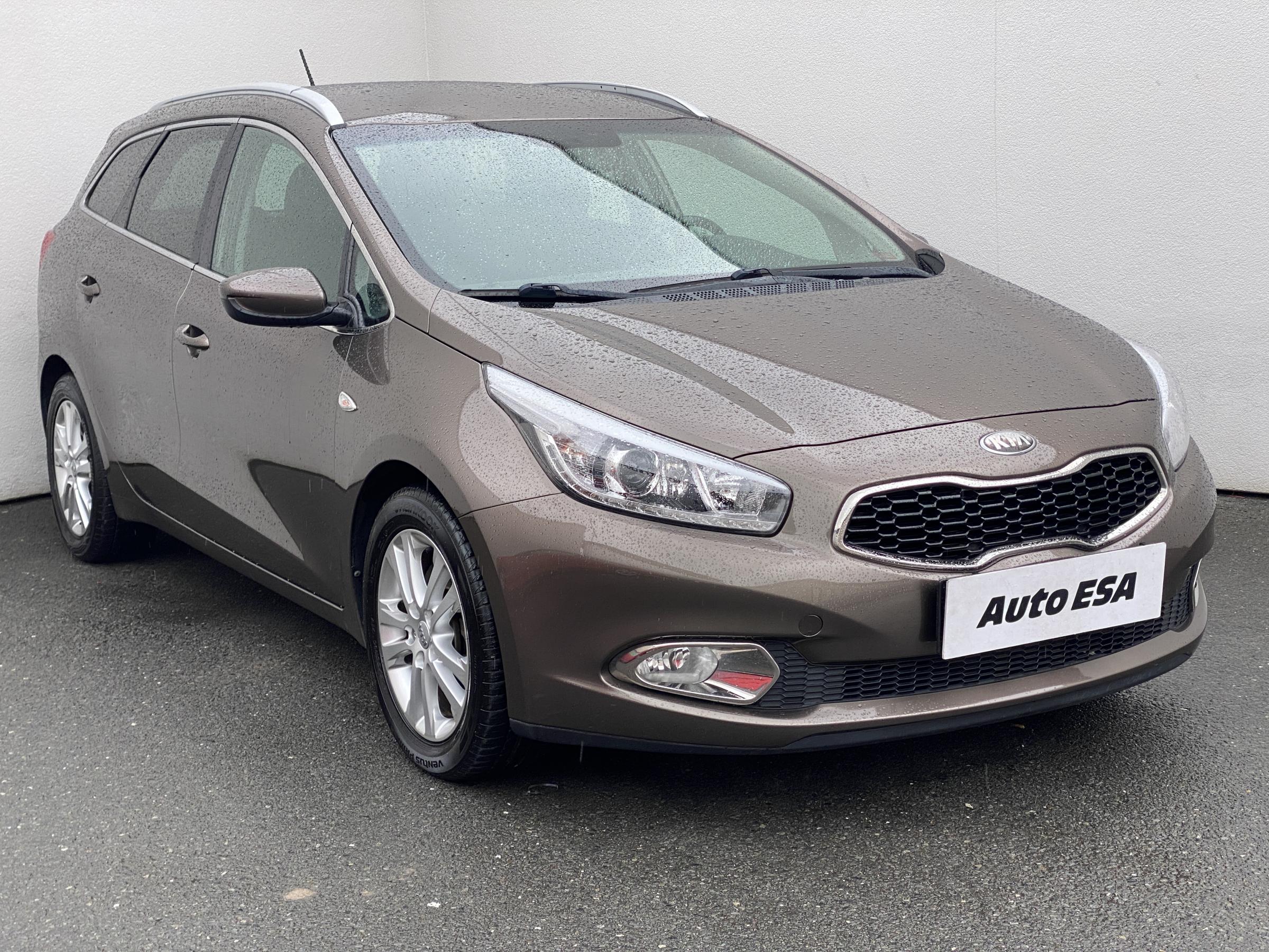 Kia Cee´d, 2013 - celkový pohled