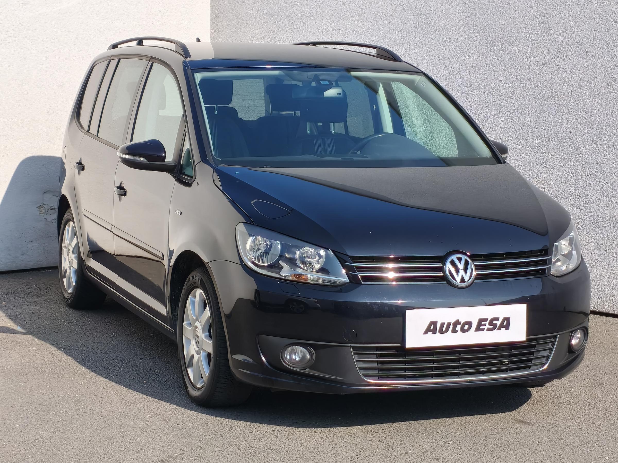 Volkswagen Touran, 2013 - celkový pohled