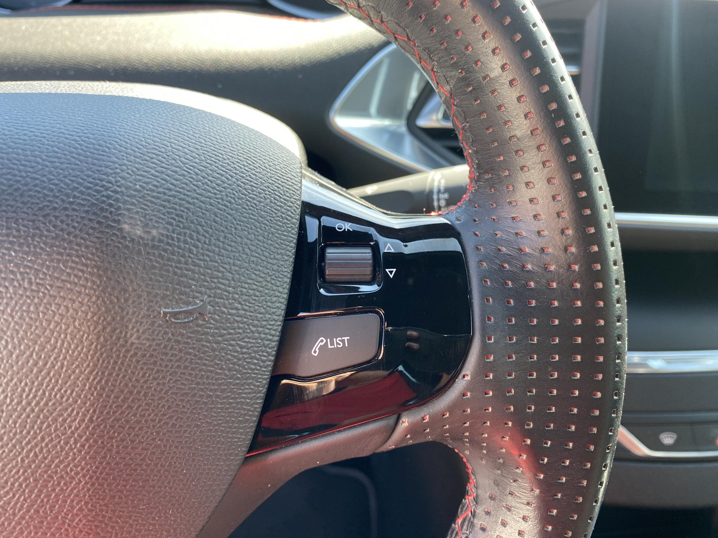 Peugeot 308, 2016 - pohled č. 15