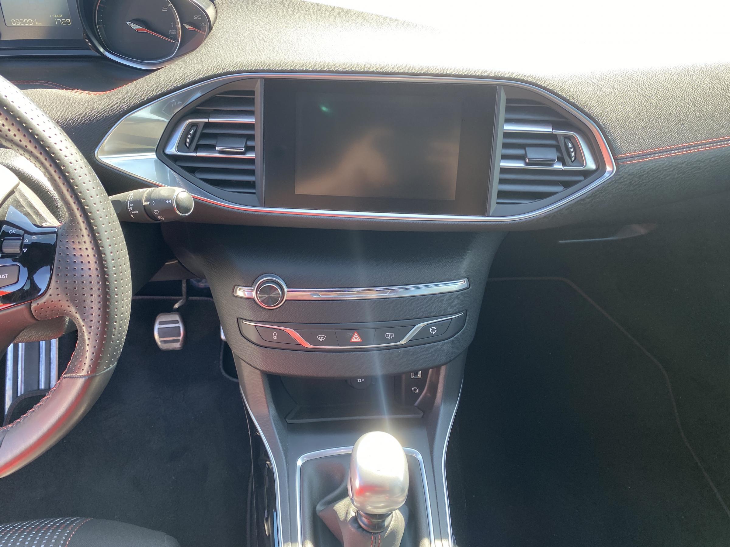 Peugeot 308, 2016 - pohled č. 16