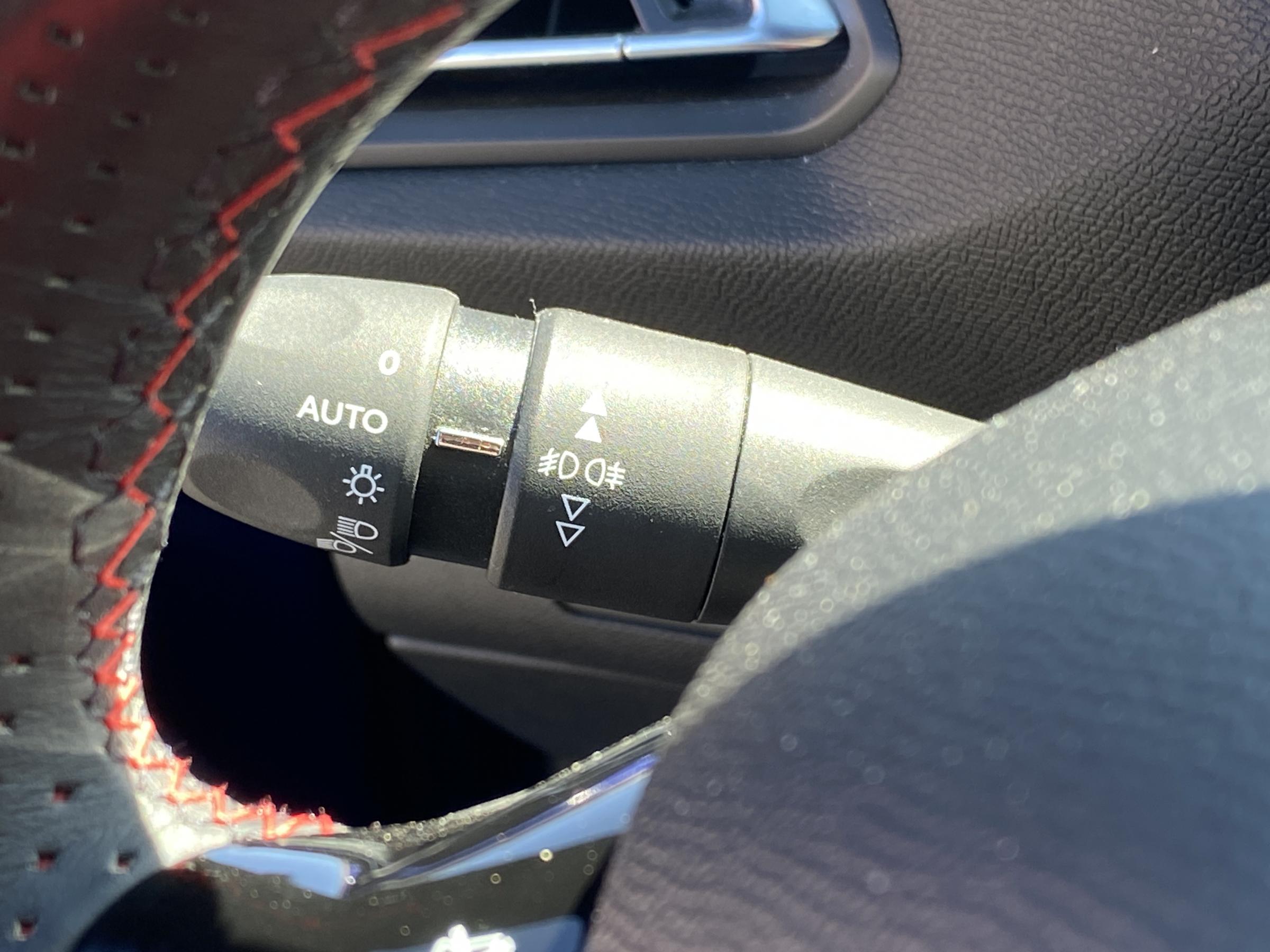 Peugeot 308, 2016 - pohled č. 22