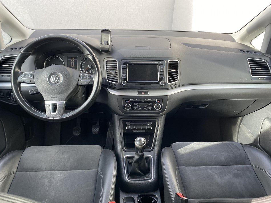 Volkswagen Sharan 2.0TDi 