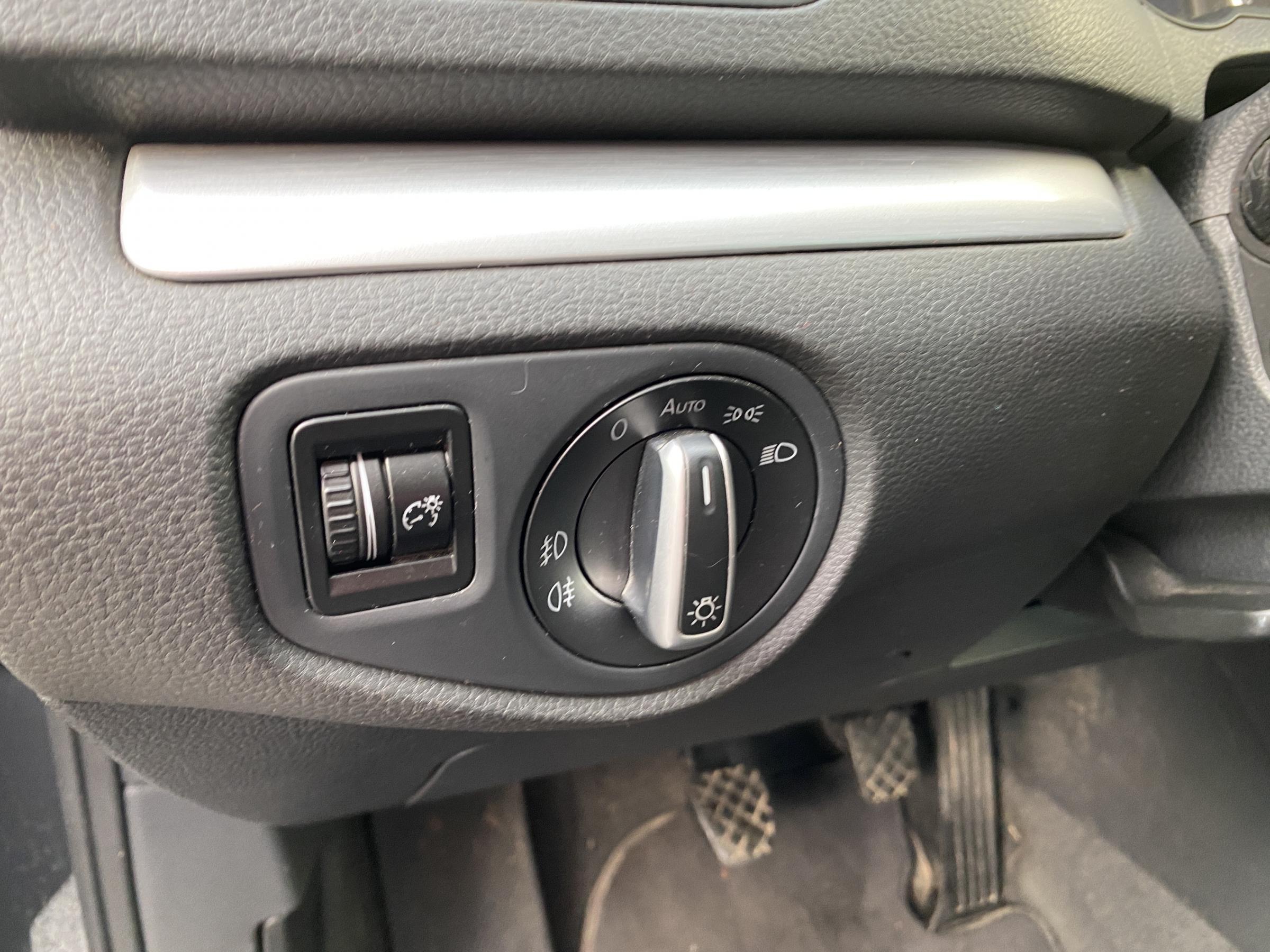 Volkswagen Sharan, 2012 - pohled č. 15