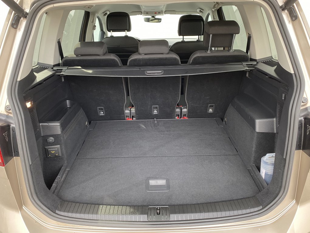 Volkswagen Touran 2.0TDi 