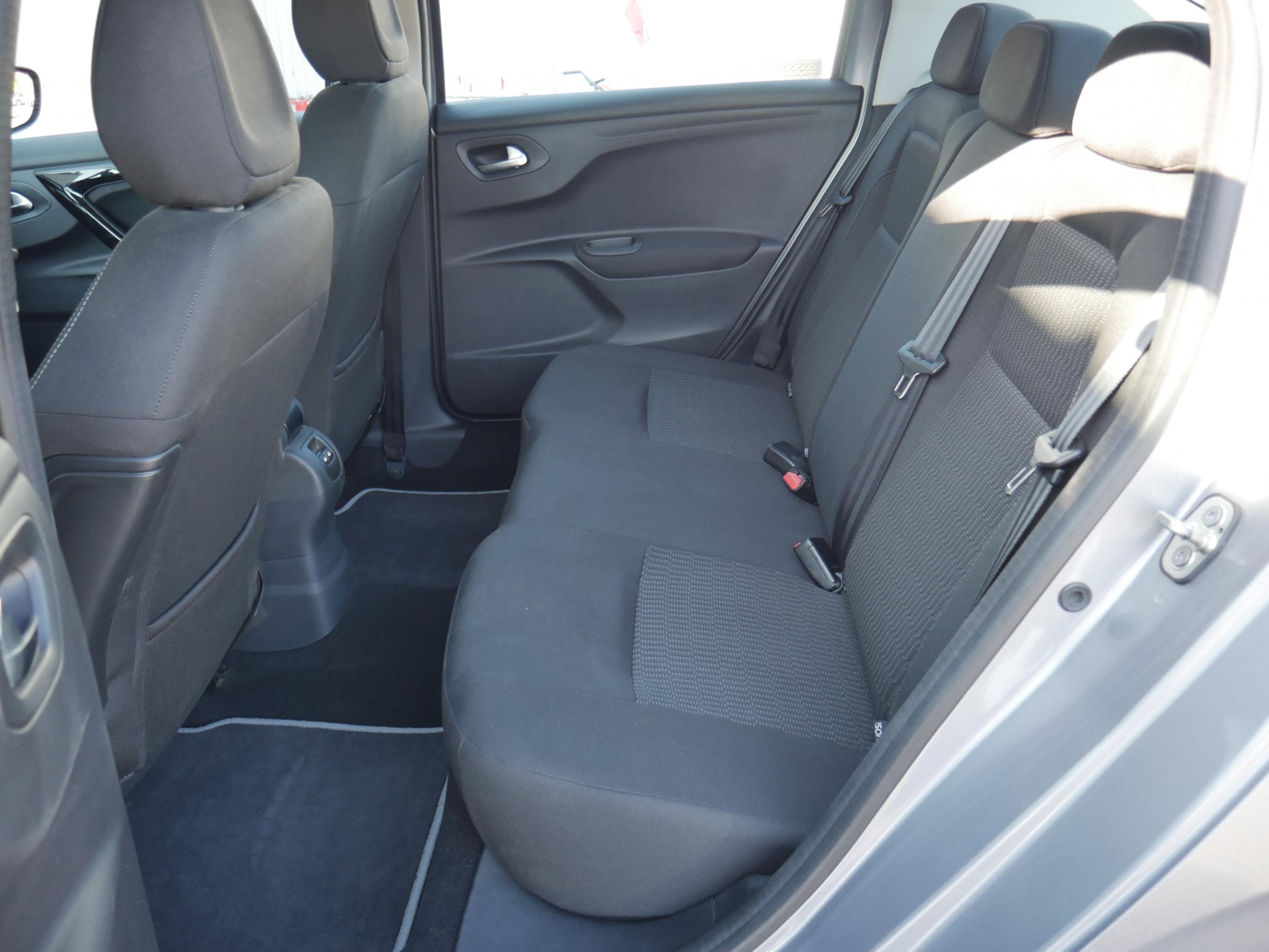 Peugeot 301, 2018 - pohled č. 10