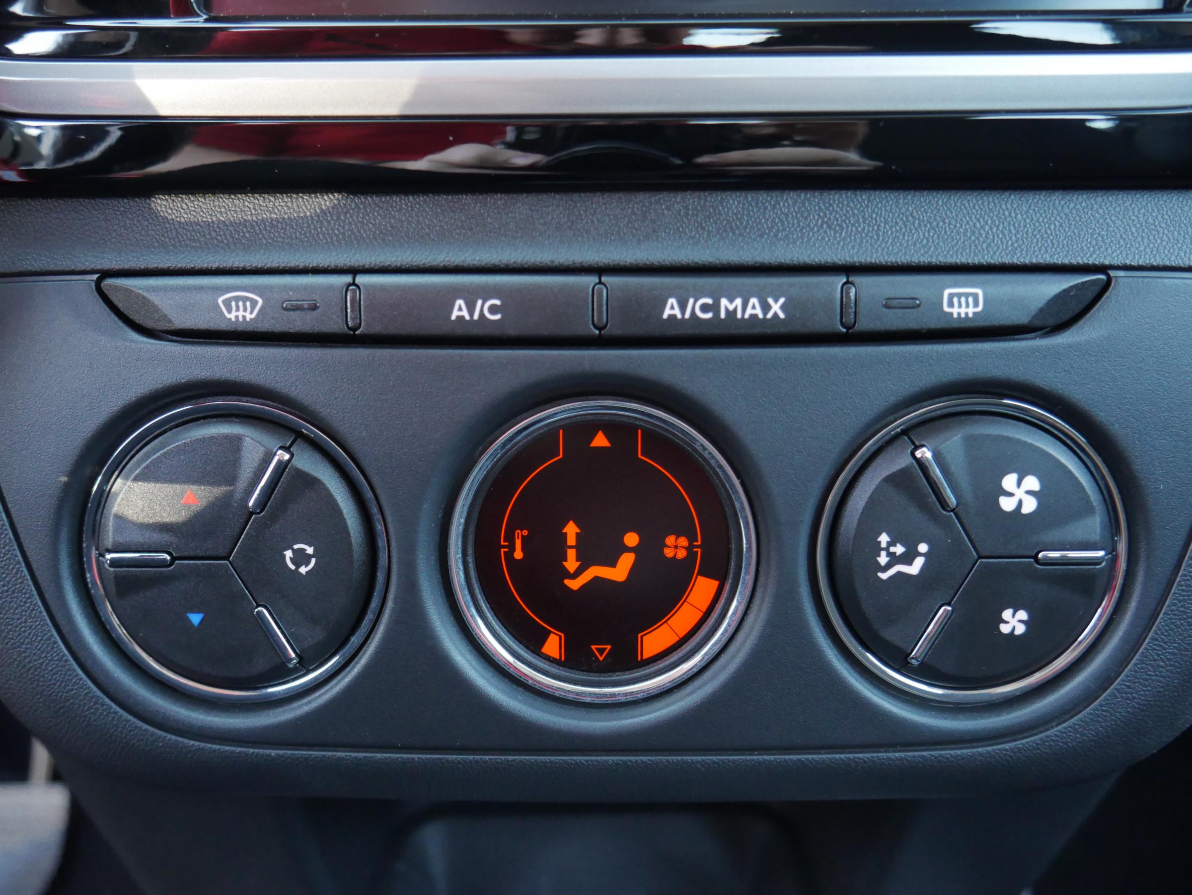 Peugeot 301, 2018 - pohled č. 15