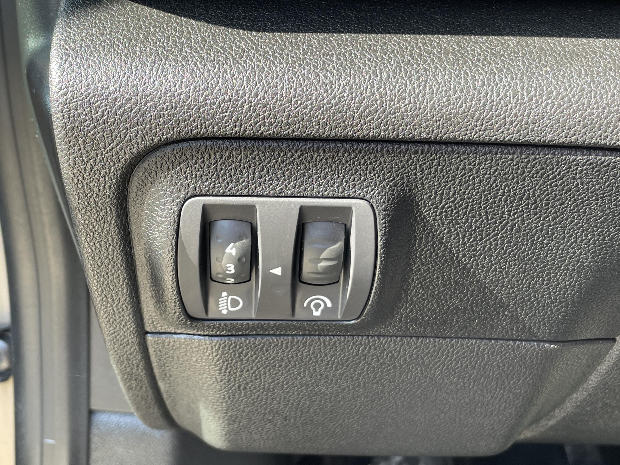 Renault Mégane, 2016 - pohled č. 18