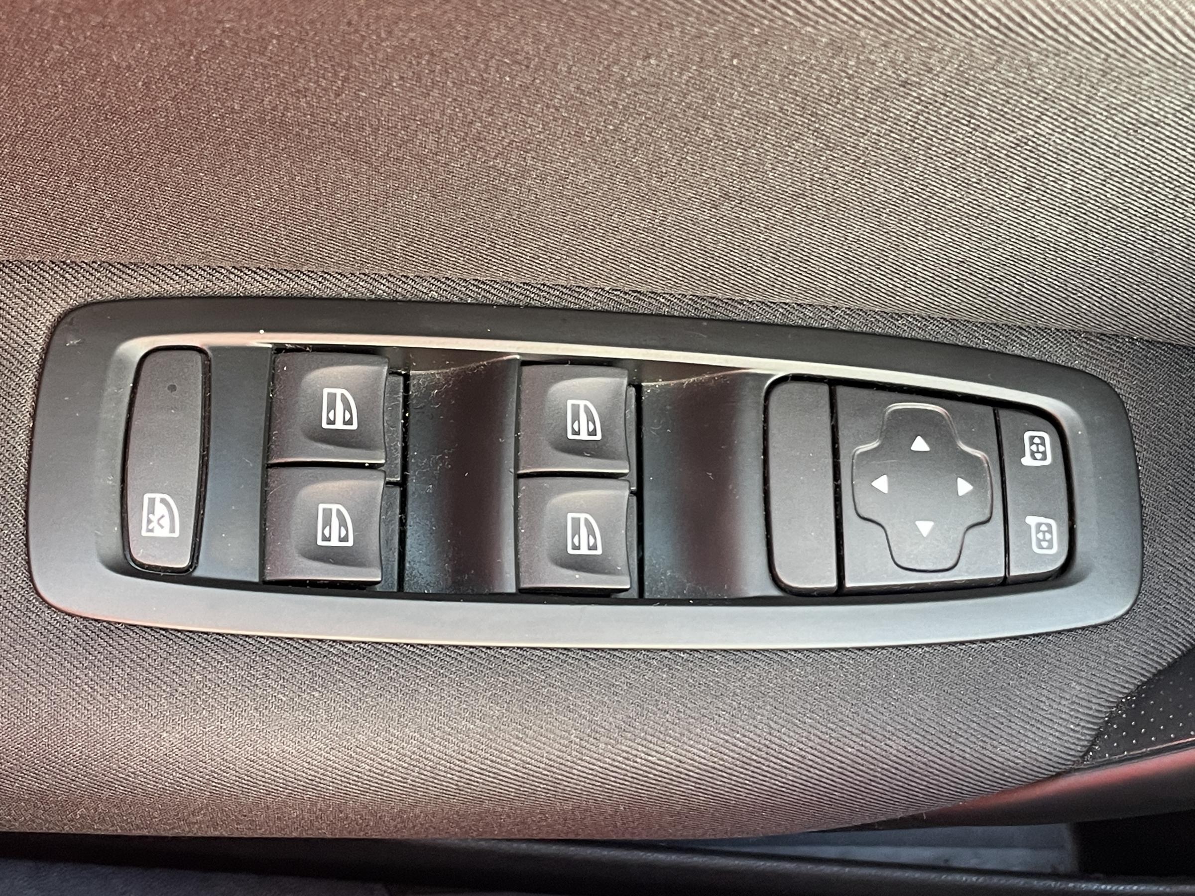 Renault Mégane, 2016 - pohled č. 19