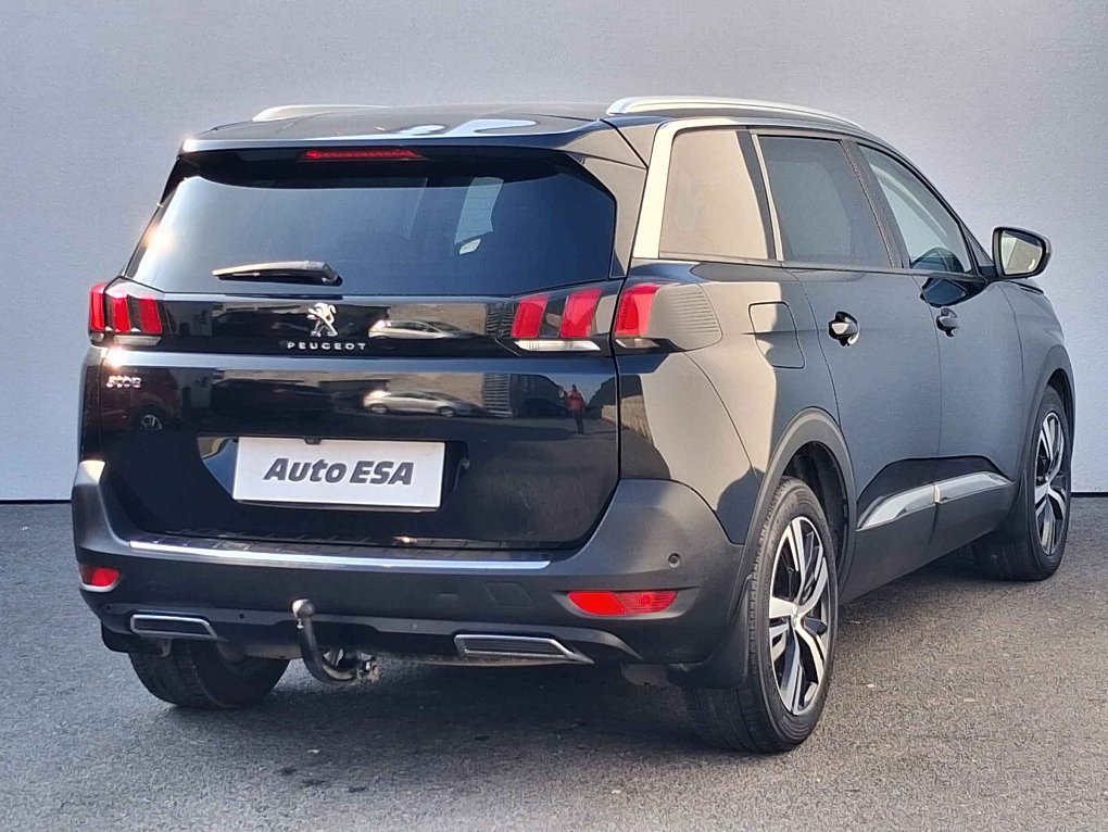 Peugeot 5008 1.2 PT Allure