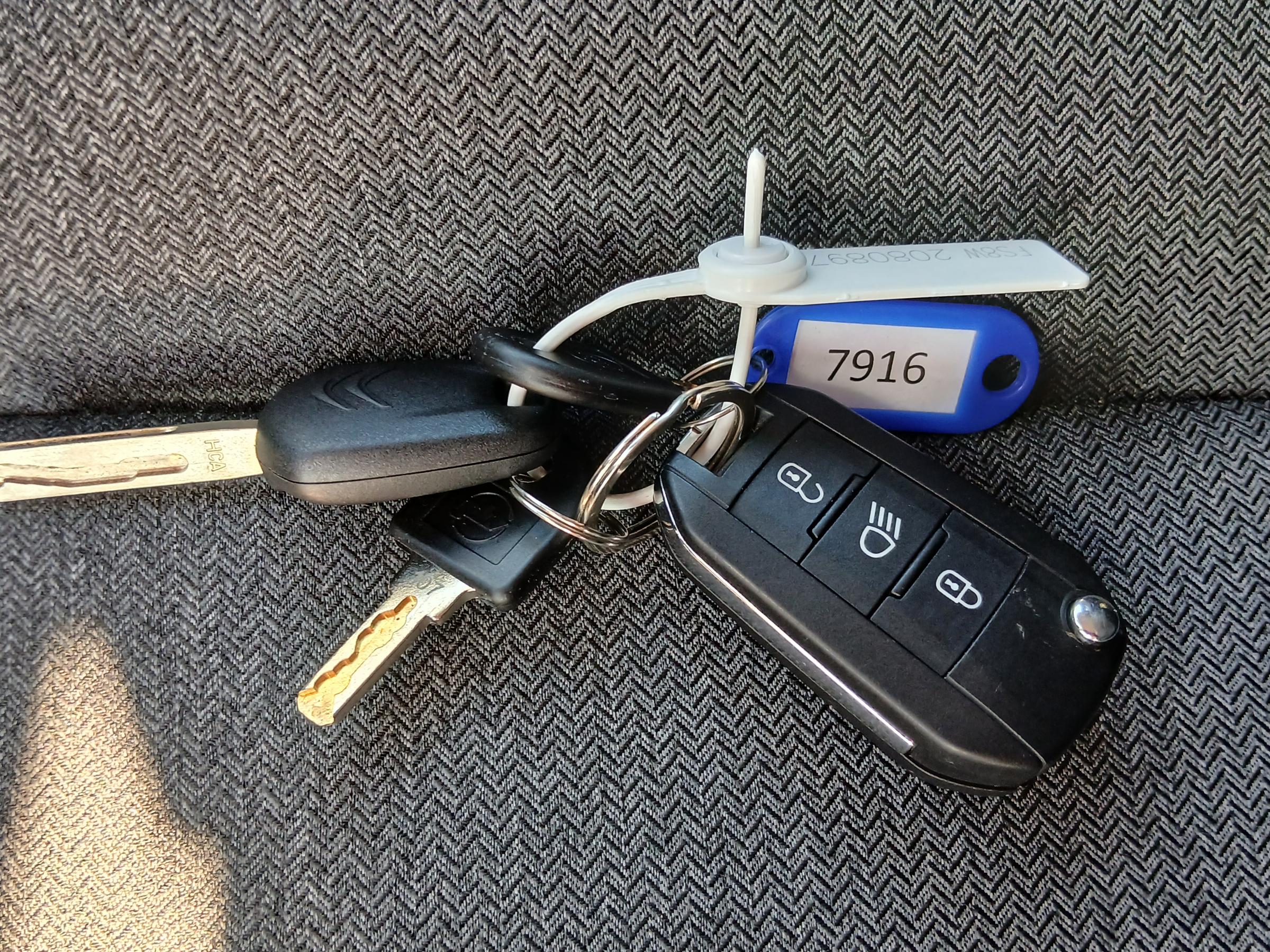 Citroën C4, 2022 - pohled č. 19