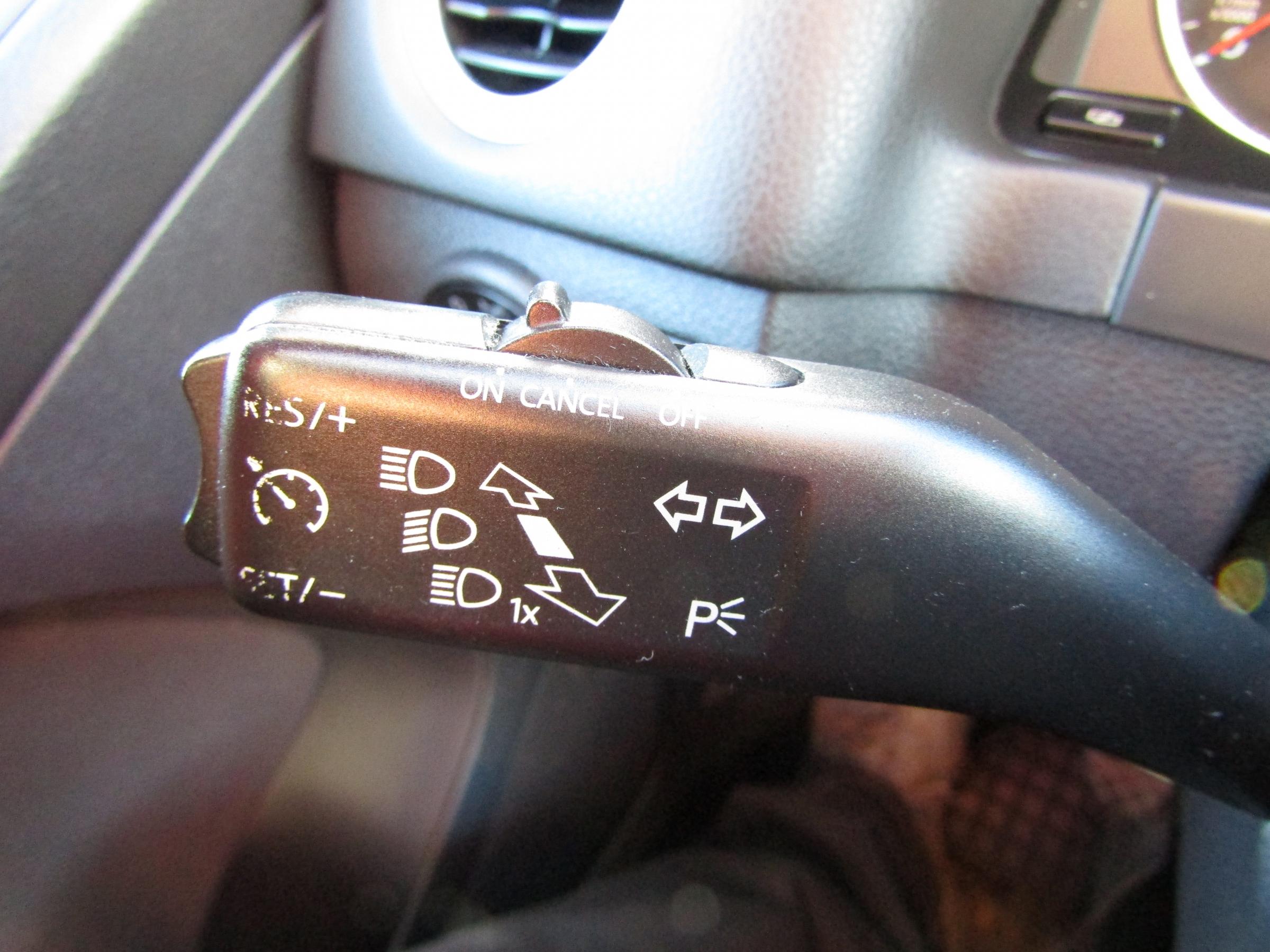 Volkswagen Tiguan, 2012 - pohled č. 13