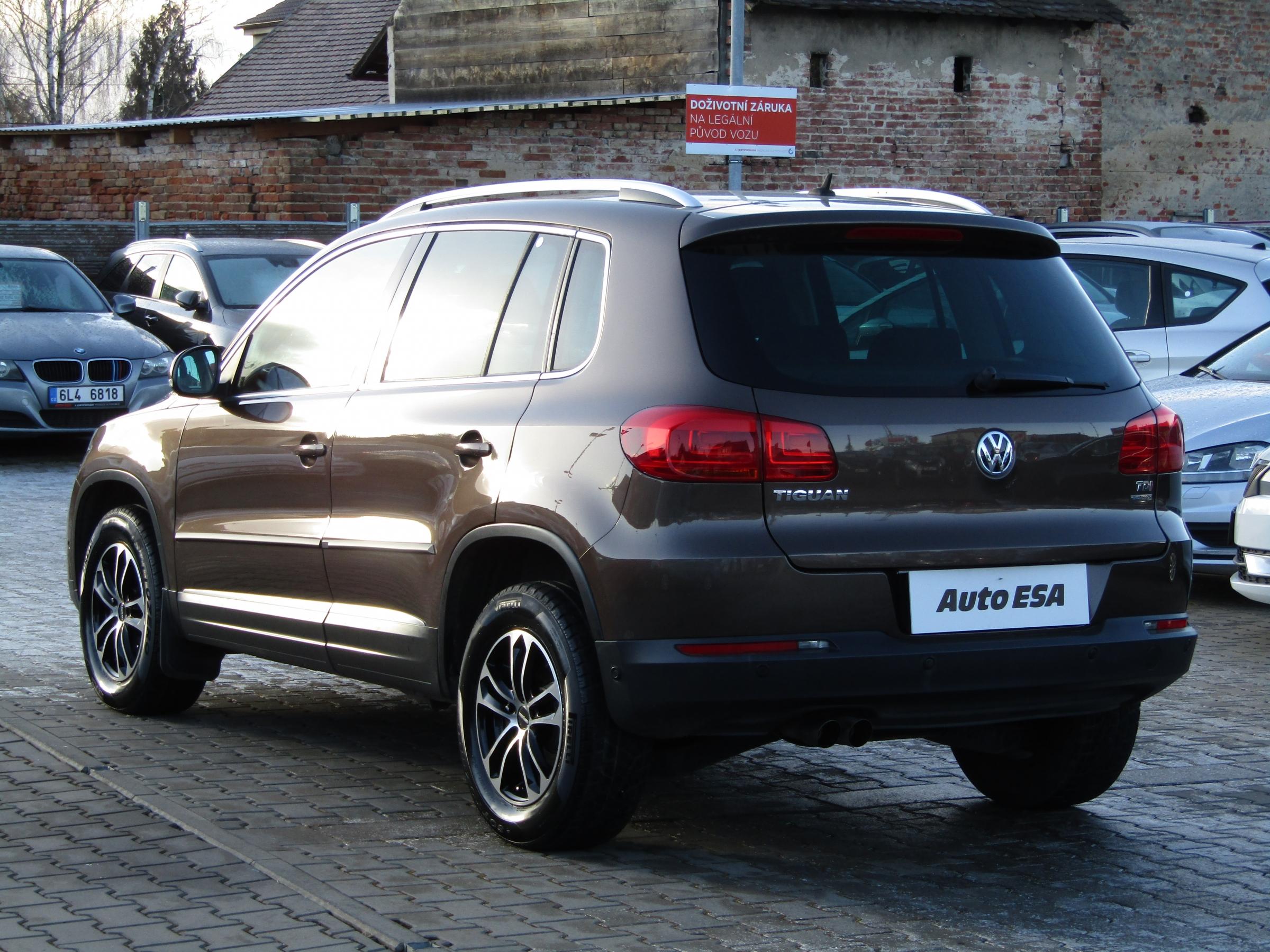 Volkswagen Tiguan, 2012 - pohled č. 6