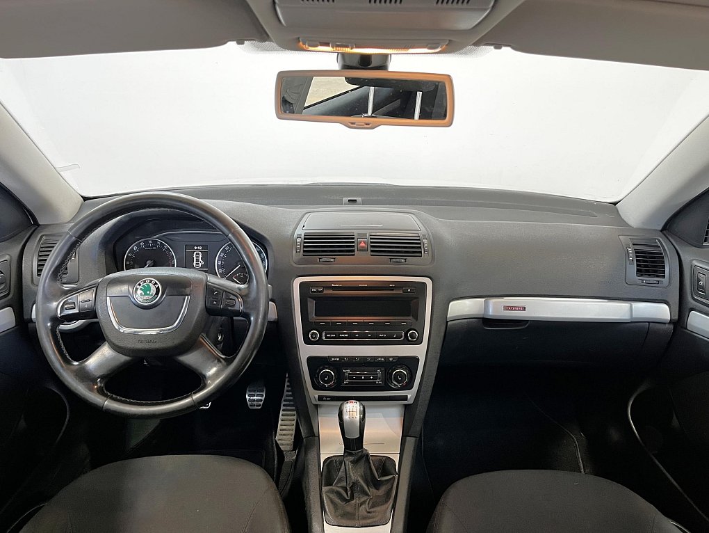 Škoda Octavia II 2.0 TDI Scout 4x4