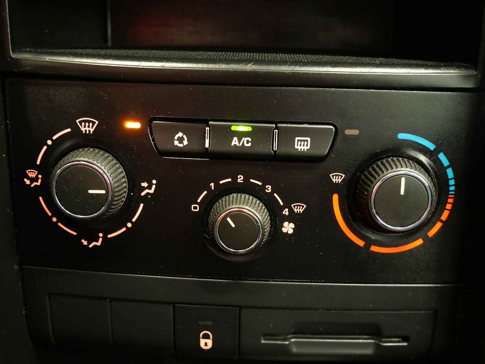 Peugeot 207 1.4i 