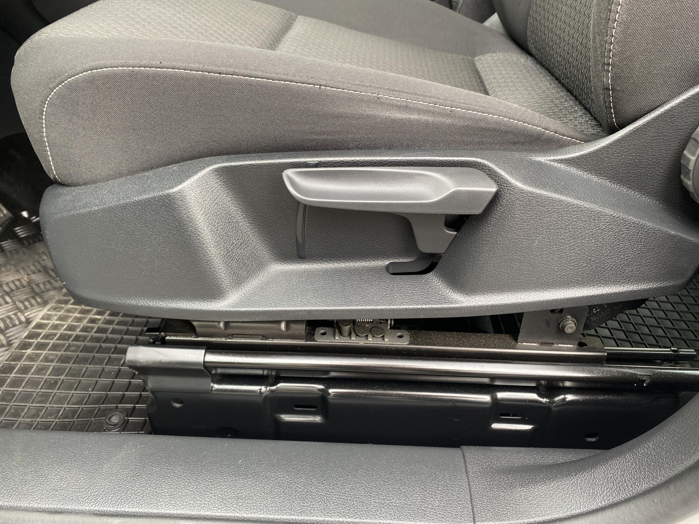 Volkswagen Caddy, 2018 - pohled č. 15