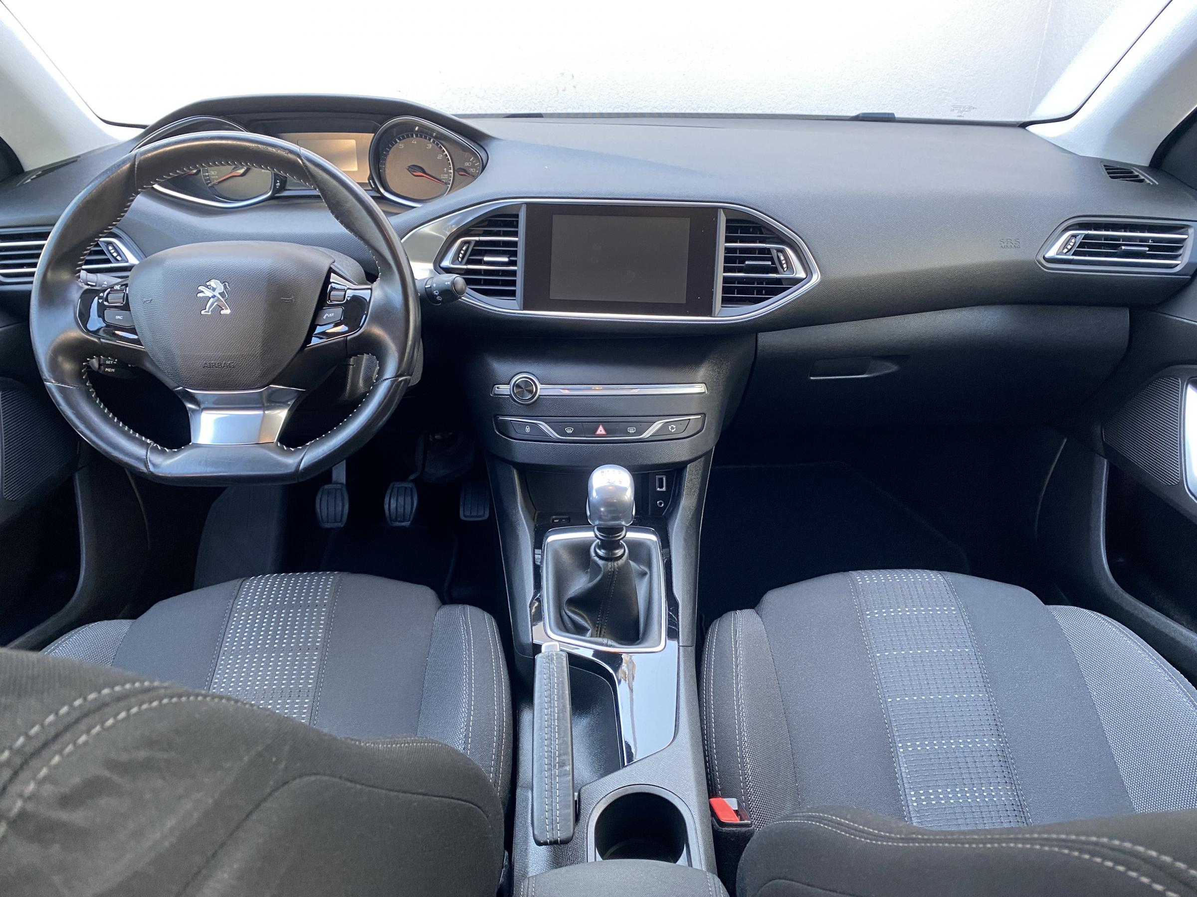Peugeot 308, 2015 - pohled č. 9